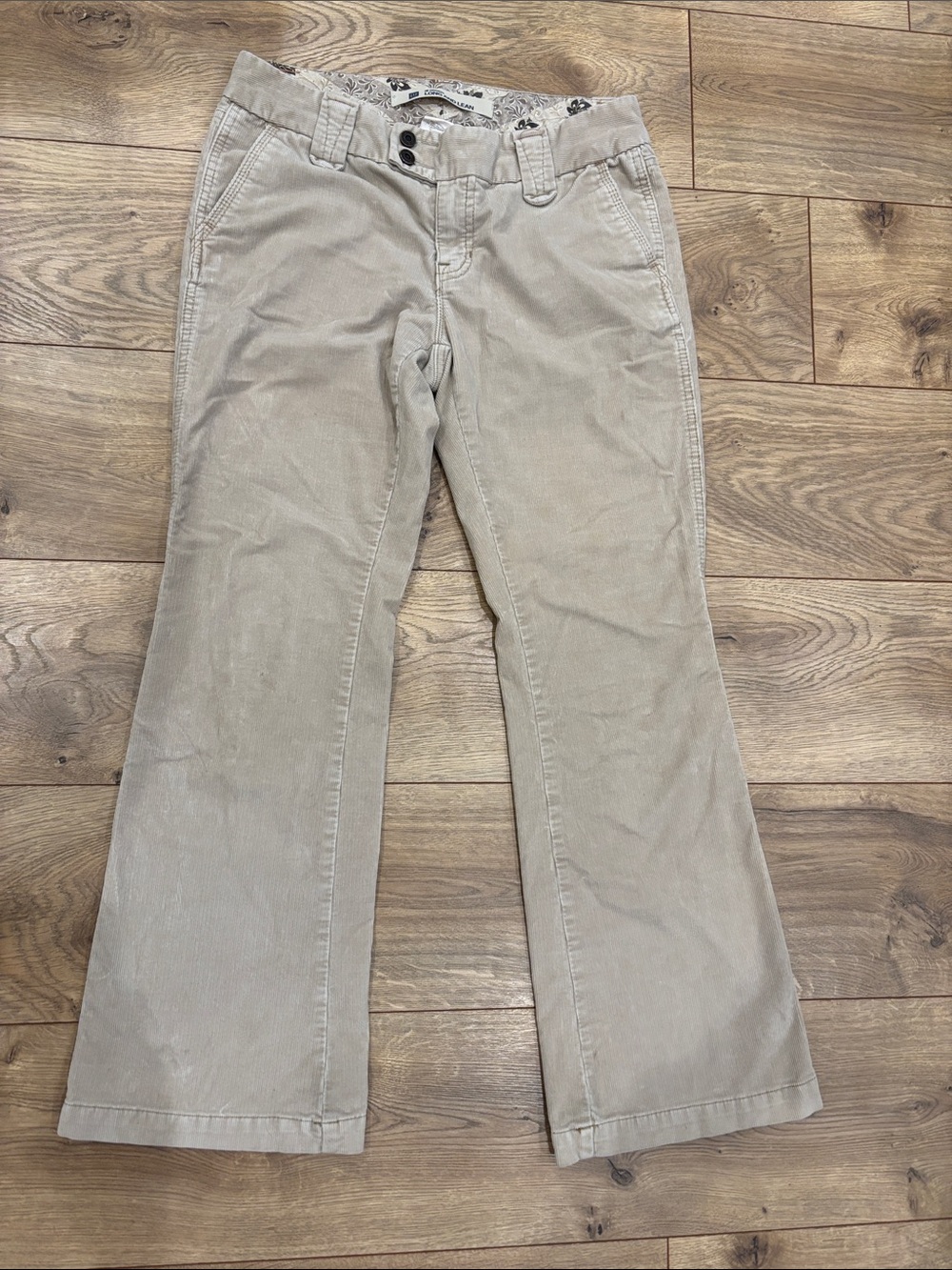 GAP Wide-Leg Corduroy Jeans in Light Beige
